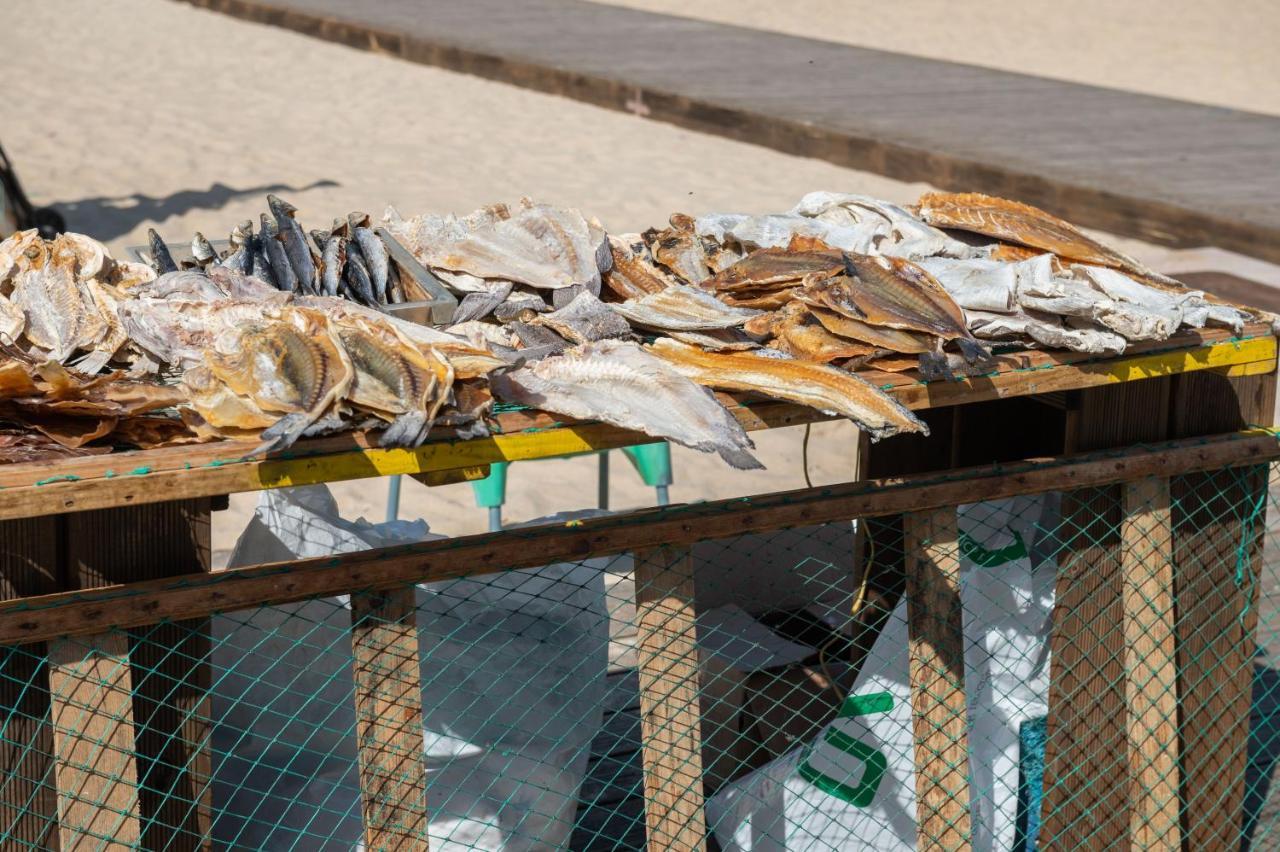 Bayview Nazare A Sua Casa A Beira Mar - 20 Mt Da Praia E Da Famosa Bola Nivea المظهر الخارجي الصورة
